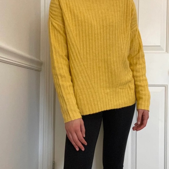 Sweater - Picture 3 of 3